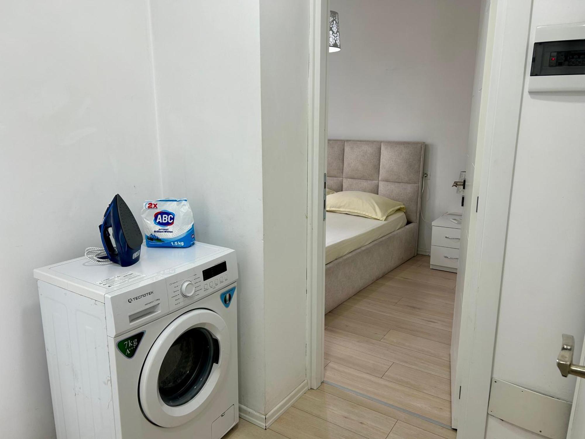 A&X Lovely And Central Apartment - 24H Self Check-In ティラナ エクステリア 写真